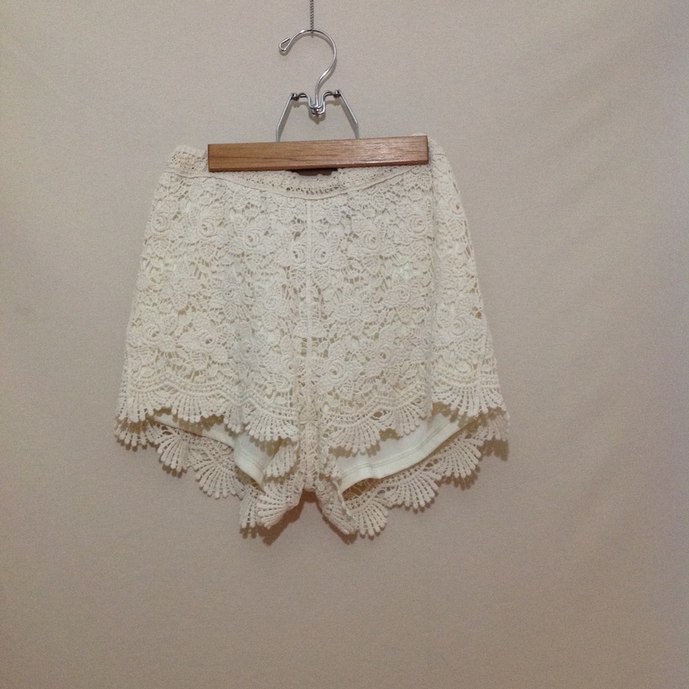 NWOT Boho Lace Shorts